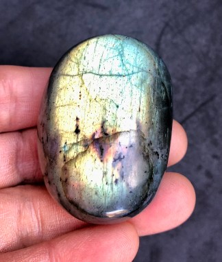 Yellow-Green Labradorite Pebble 3.32 oz