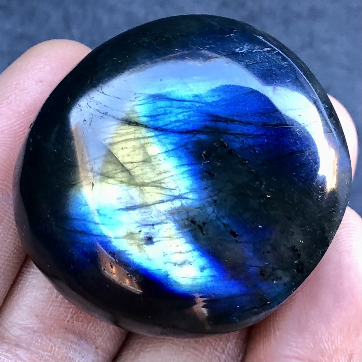 Azure-Gold Labradorite Palm Stone 2.36 oz - Image 5